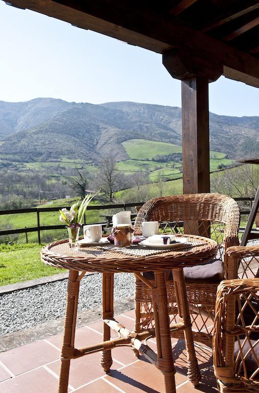 Sendero Del Agua Apartment San Vicente del Monte Bilik gambar