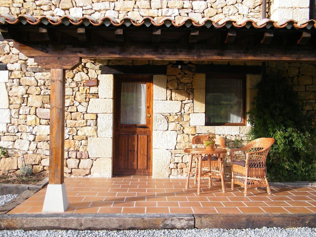 Sendero Del Agua Apartment San Vicente del Monte Bilik gambar